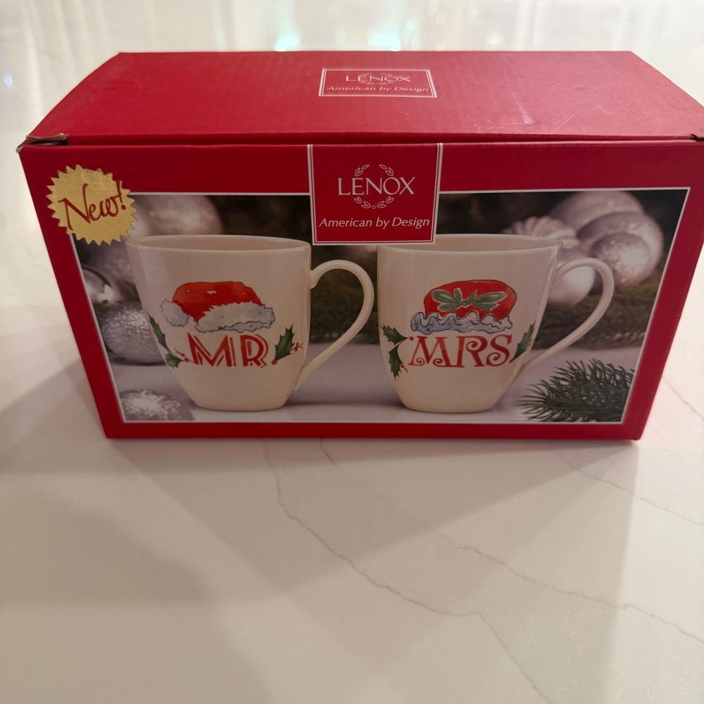 Lenox Home for the Holidays Mr and Mrs Claus Mugs Set of 2 Ceramic 863650 NEW